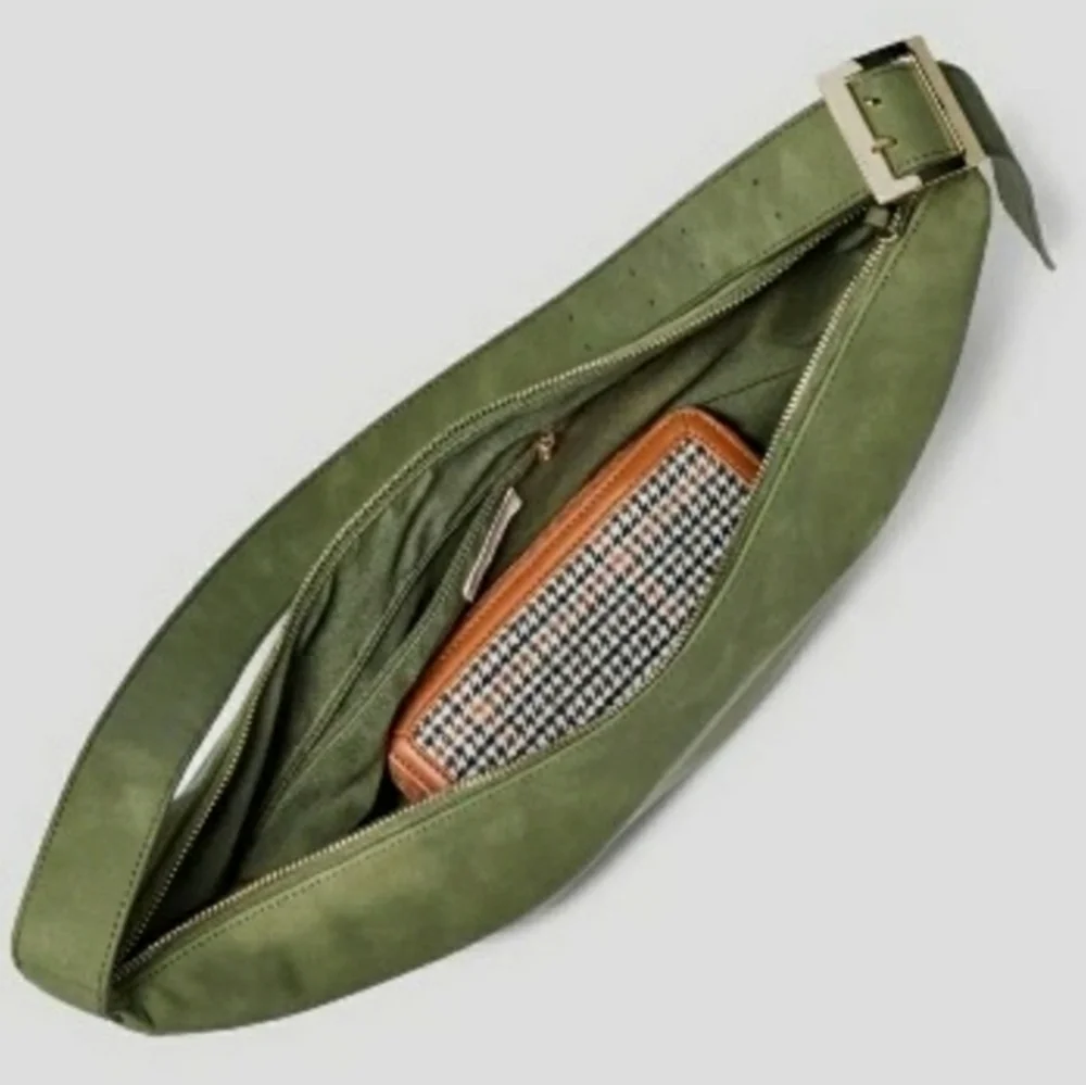 Universal Thread Slouchy Crescent Sling Shoulder Bag – Olive Green‎ Faux Suede